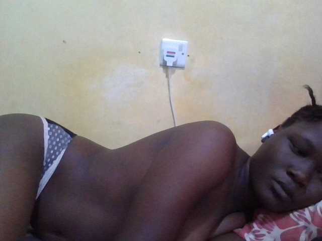 ebony-vannilah live cam on BongaCams