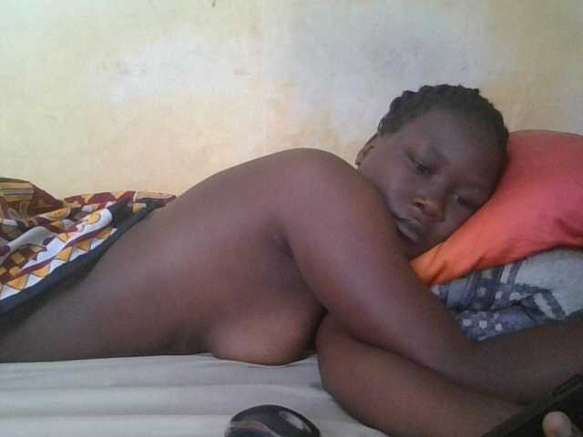 ebony-vannilah live cam on BongaCams