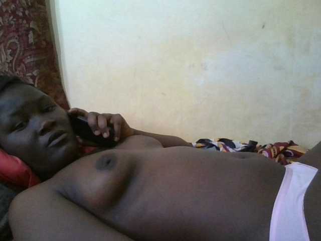 ebony-vannilah live cam on BongaCams