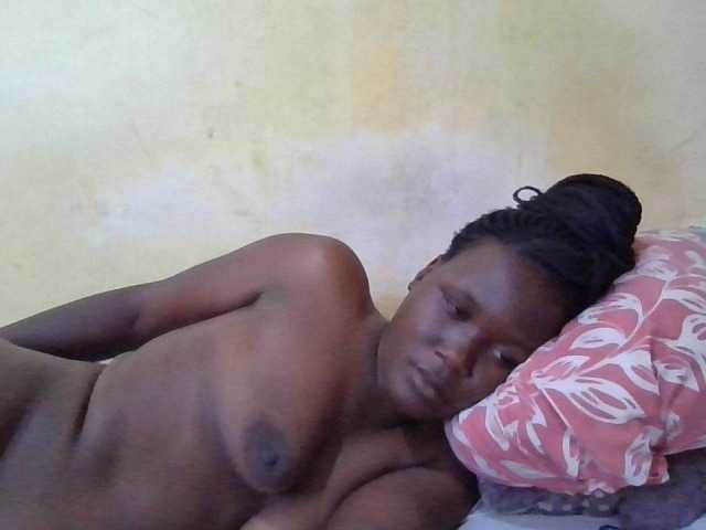 ebony-vannilah live cam on BongaCams