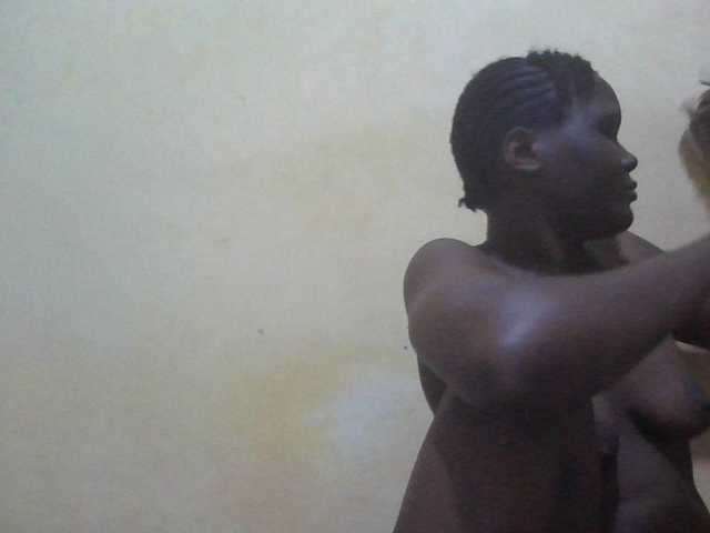 ebony-vannilah
