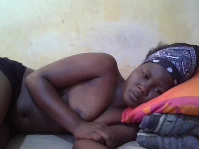 ebony-vannilah live cam on BongaCams