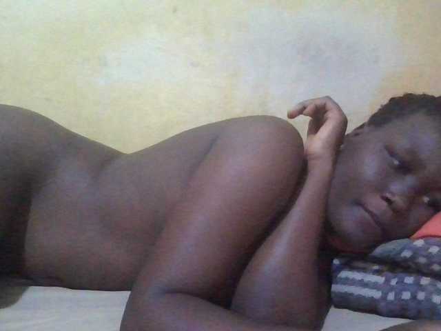 ebony-vannilah live cam on BongaCams