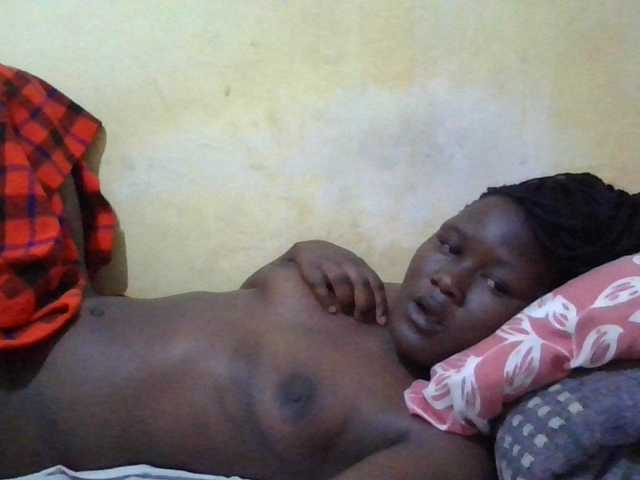 ebony-vannilah live cam on BongaCams