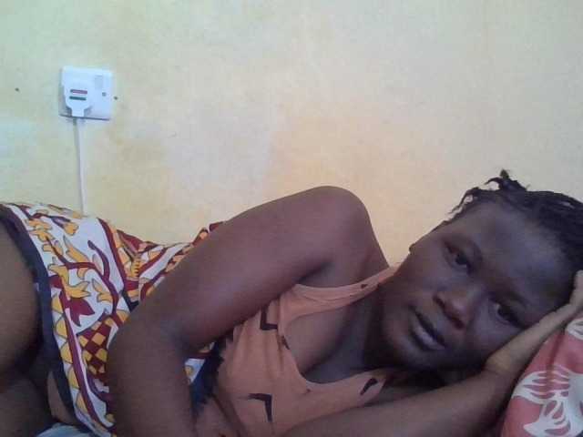 ebony-vannilah live cam on BongaCams