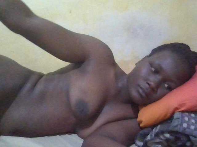 ebony-vannilah live cam on BongaCams