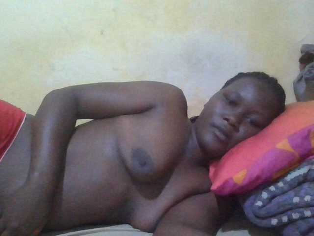 ebony-vannilah live cam on BongaCams