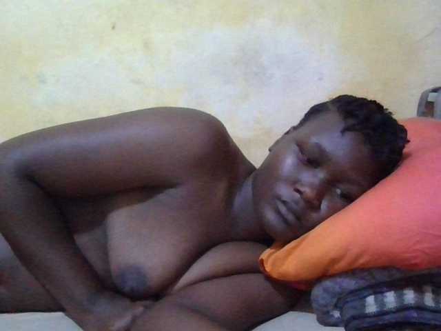 ebony-vannilah live cam on BongaCams