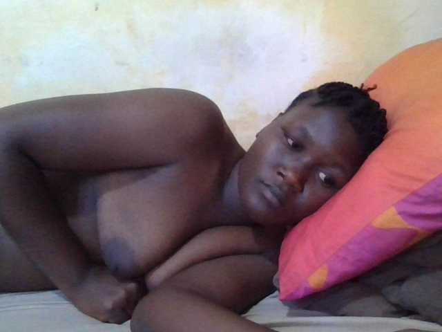 ebony-vannilah live cam on BongaCams