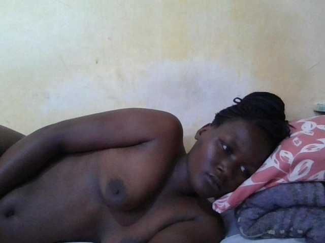 ebony-vannilah live cam on BongaCams