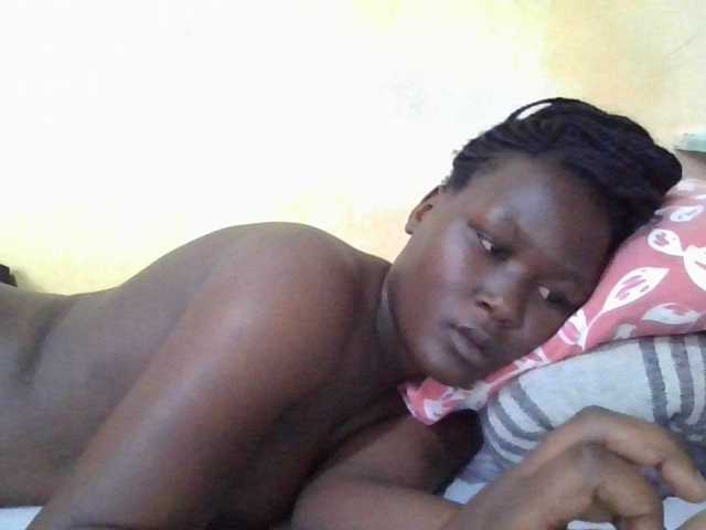 ebony-vannilah live cam on BongaCams