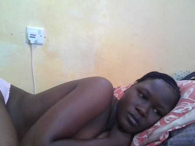 ebony-vannilah live cam on BongaCams