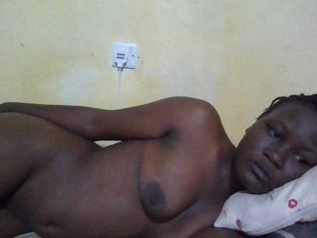ebony-vannilah live cam on BongaCams