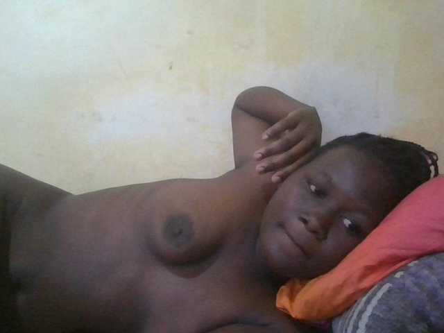 ebony-vannilah live cam on BongaCams