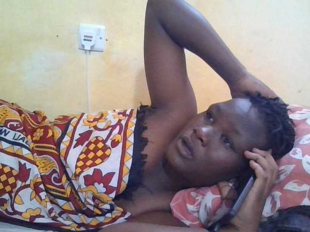 ebony-vannilah live cam on BongaCams