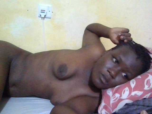 ebony-vannilah live cam on BongaCams