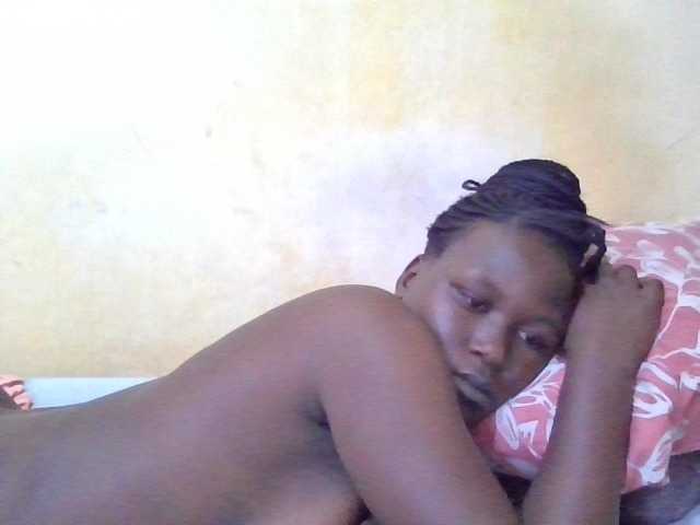 ebony-vannilah live cam on BongaCams
