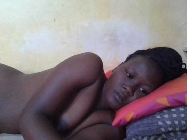 ebony-vannilah live cam on BongaCams