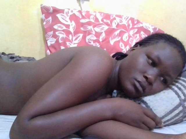 ebony-vannilah live cam on BongaCams