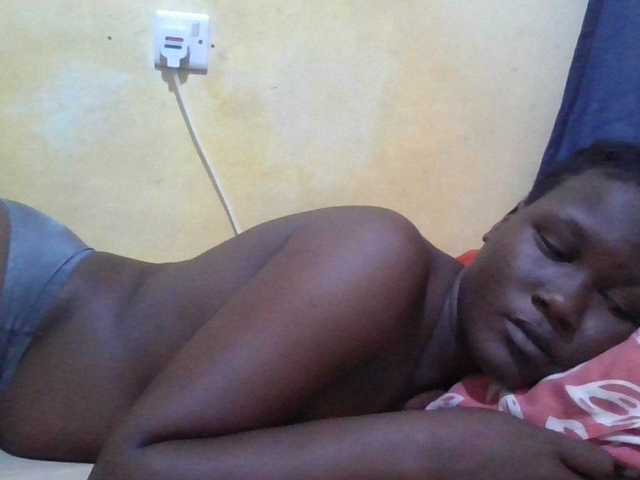ebony-vannilah live cam on BongaCams