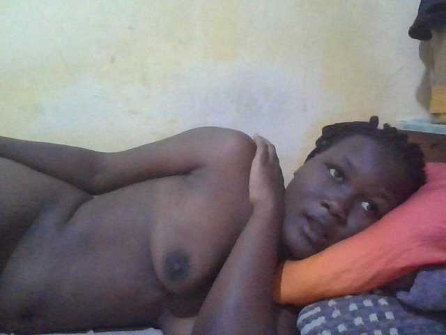 ebony-vannilah live cam on BongaCams