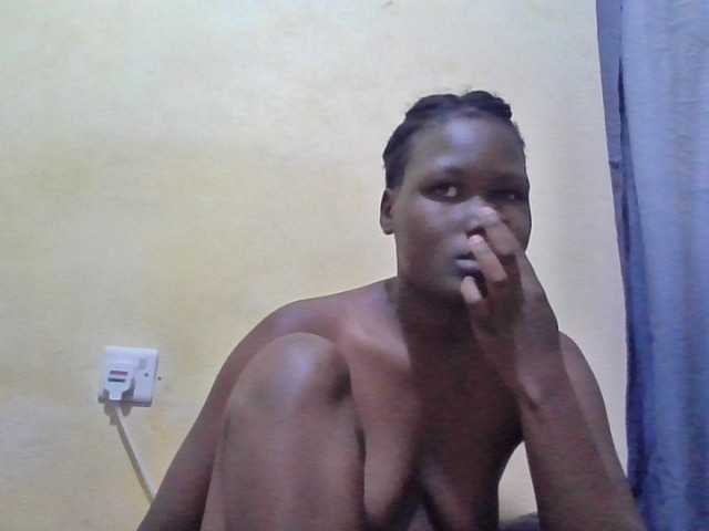 ebony-vannilah live cam on BongaCams