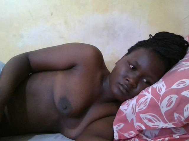 ebony-vannilah live cam on BongaCams