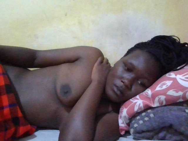 ebony-vannilah live cam on BongaCams