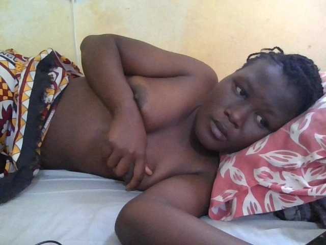 ebony-vannilah live cam on BongaCams