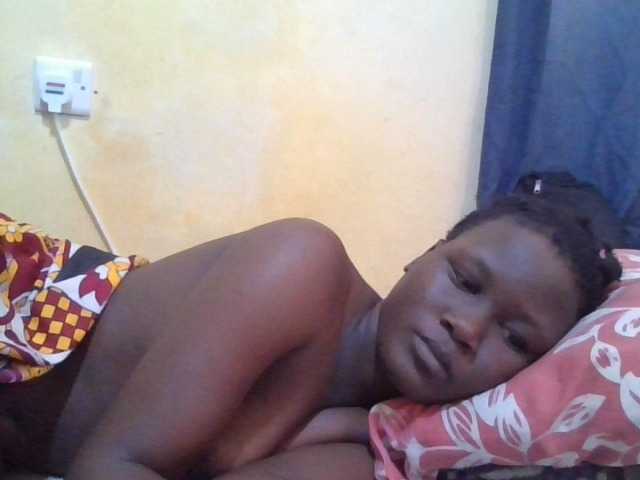 ebony-vannilah live cam on BongaCams