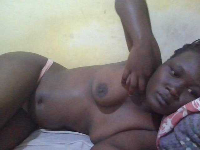 ebony-vannilah live cam on BongaCams