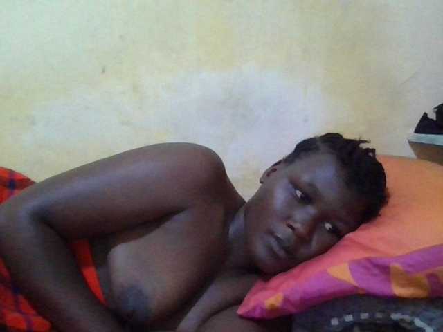 ebony-vannilah live cam on BongaCams