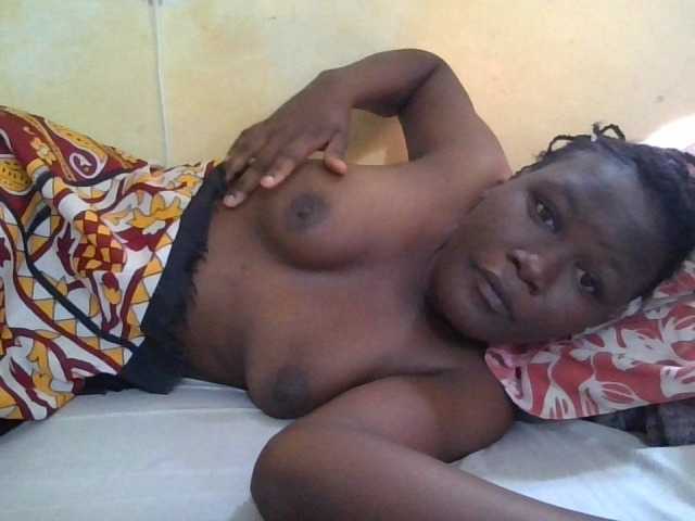 ebony-vannilah live cam on BongaCams