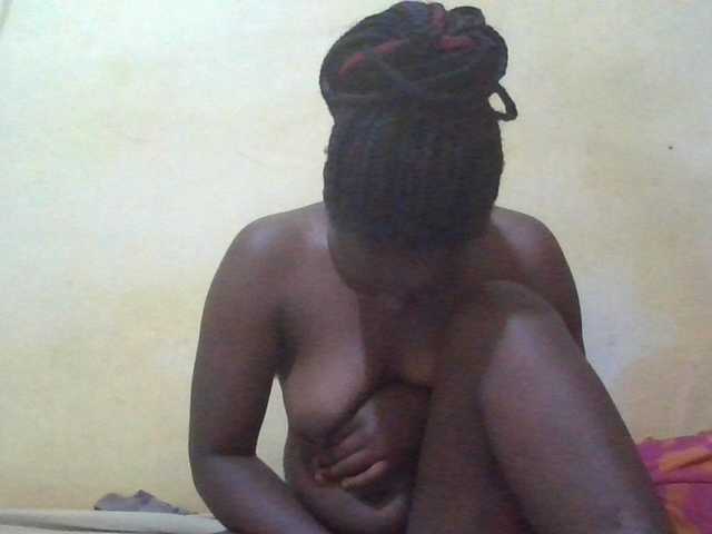 ebony-vannilah live cam on BongaCams