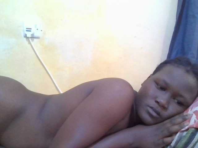 ebony-vannilah live cam on BongaCams