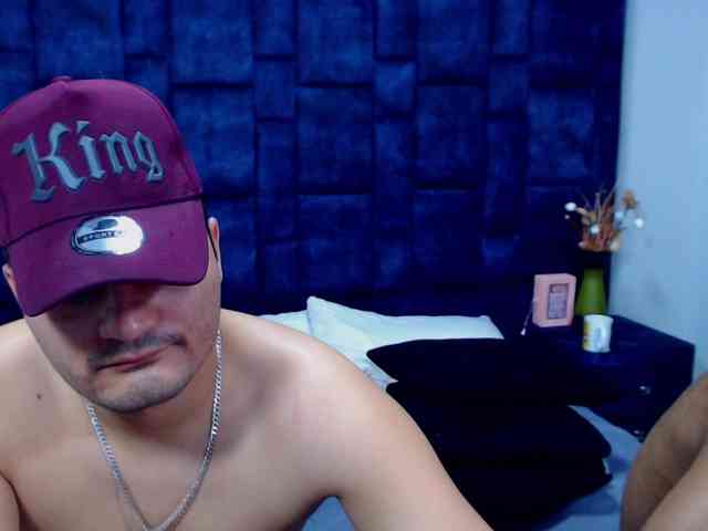 Groupnolimits's cam show statistics and live stream