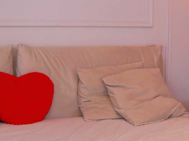 AriannaRuss, modelo webcam