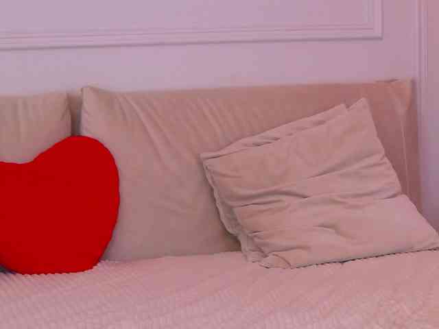 AriannaRuss webcam