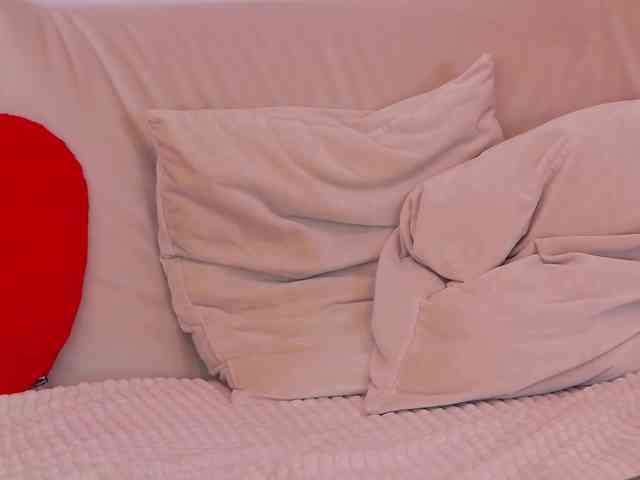 AriannaRuss webcam