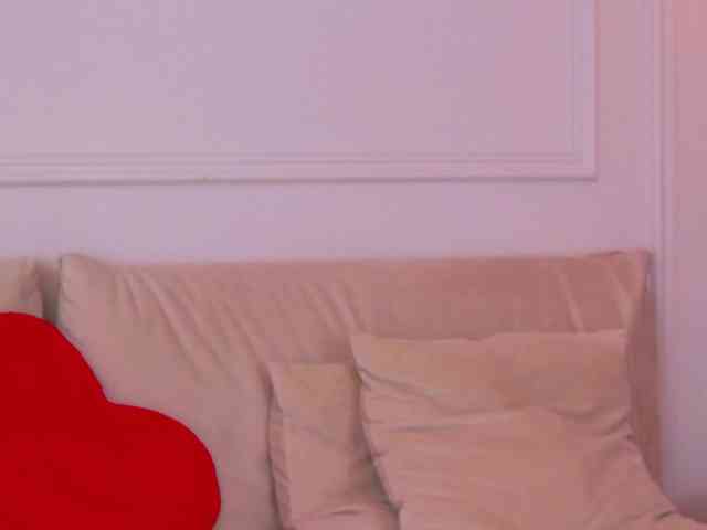 AriannaRuss webcam