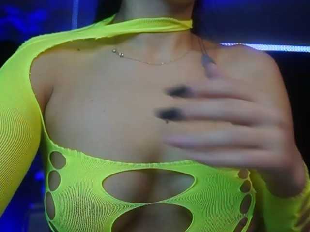 CarolinaPetra live cam on BongaCams