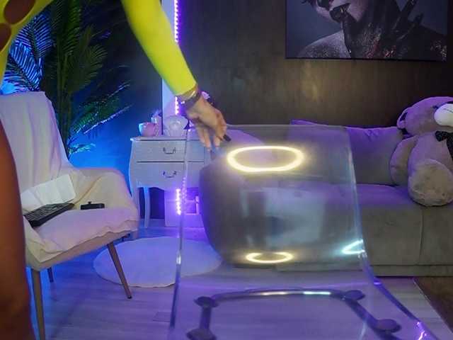 CarolinaPetra live cam on BongaCams