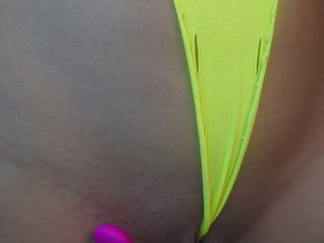 CarolinaPetra live cam on BongaCams