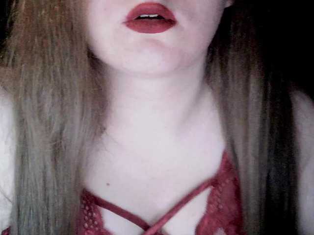 LancyOfficiial live cam on BongaCams
