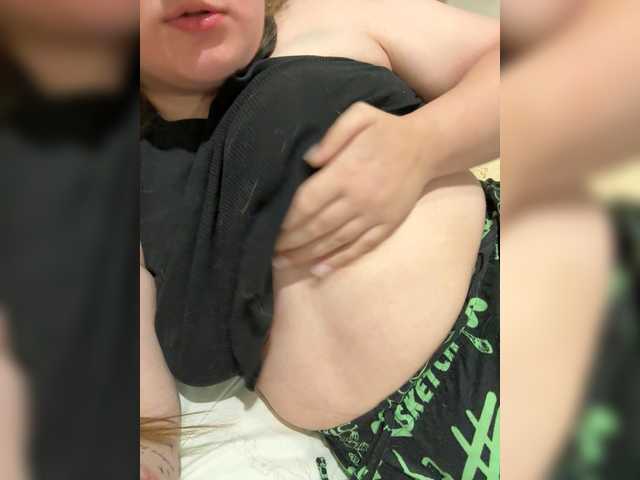 LancyOfficiial live cam on BongaCams