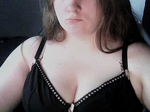 LancyOfficiial live cam on BongaCams