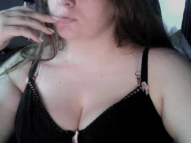 LancyOfficiial live cam on BongaCams