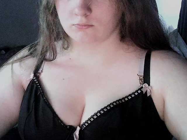 LancyOfficiial live cam on BongaCams