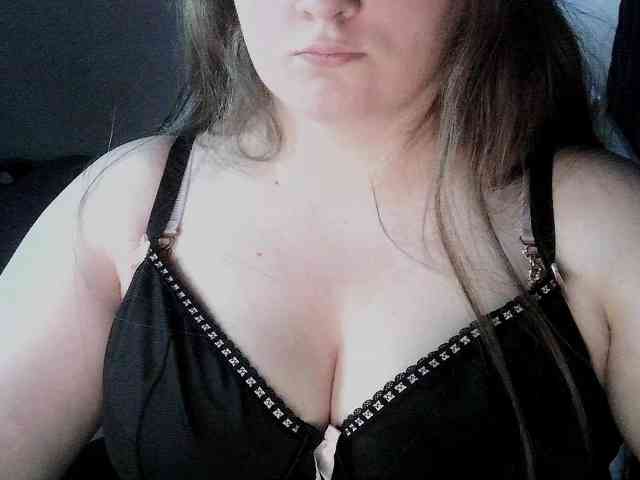 LancyOfficiial Live Webcam on BongaCams