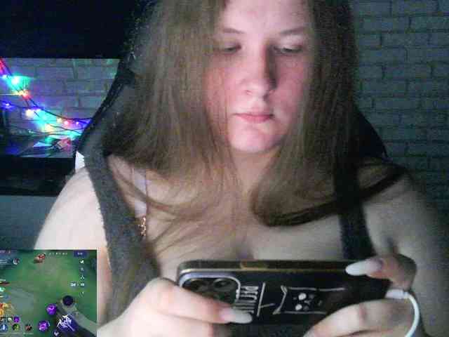LancyOfficiial webcam